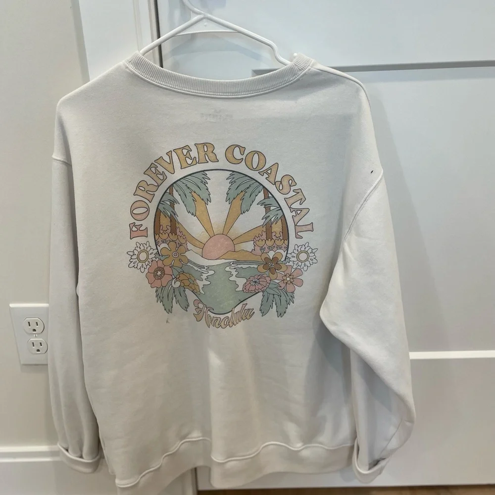 Hollister White Oversized Long Sleeve crew - Picture 6 of 7